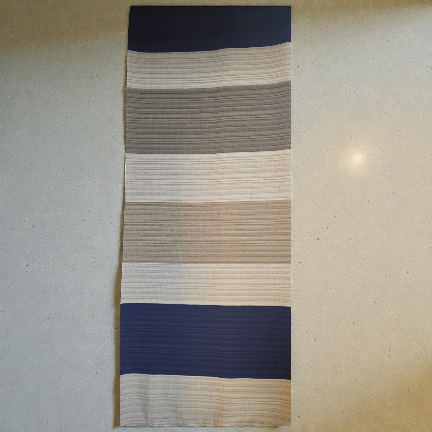 Weicher gestreifter Schal