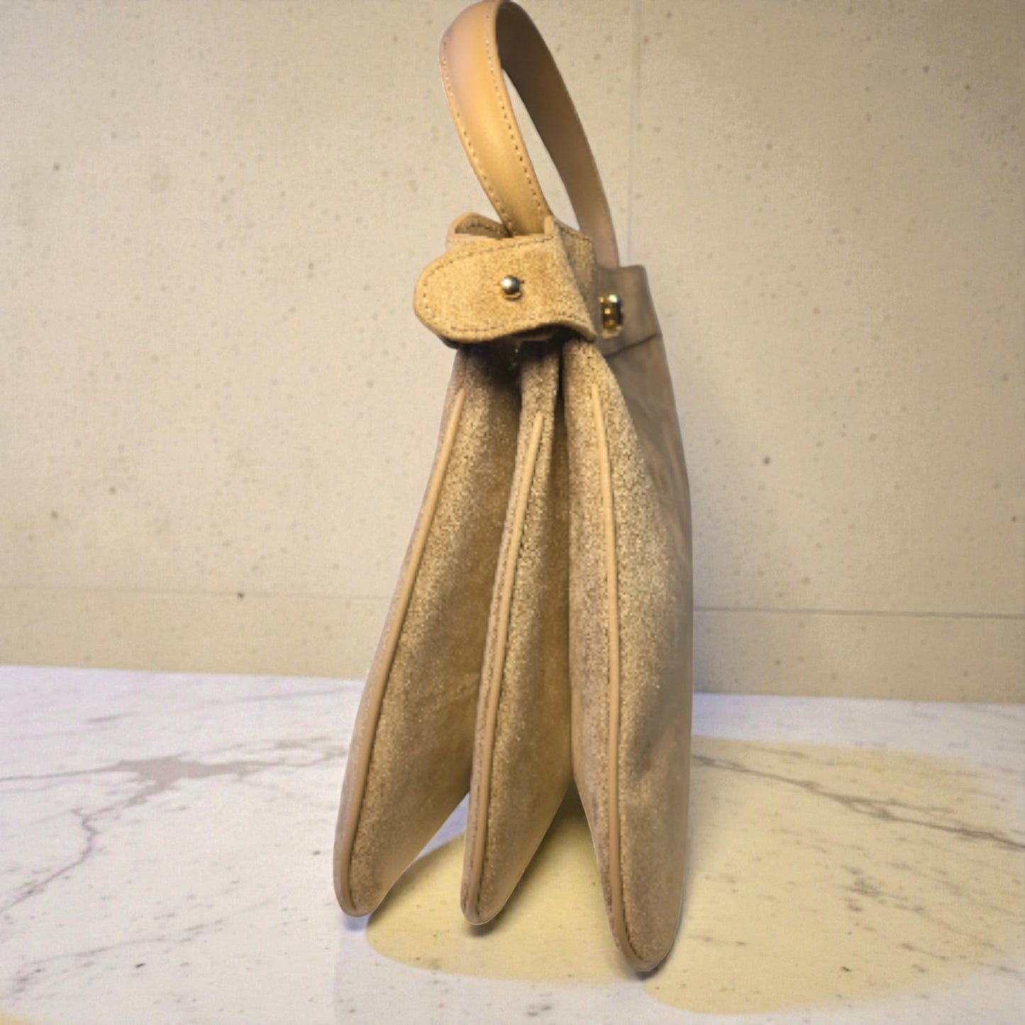 Kassandra – Elegante Handtas van Stof en Kunstleer