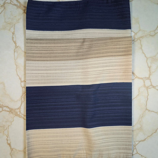 Weicher gestreifter Schal